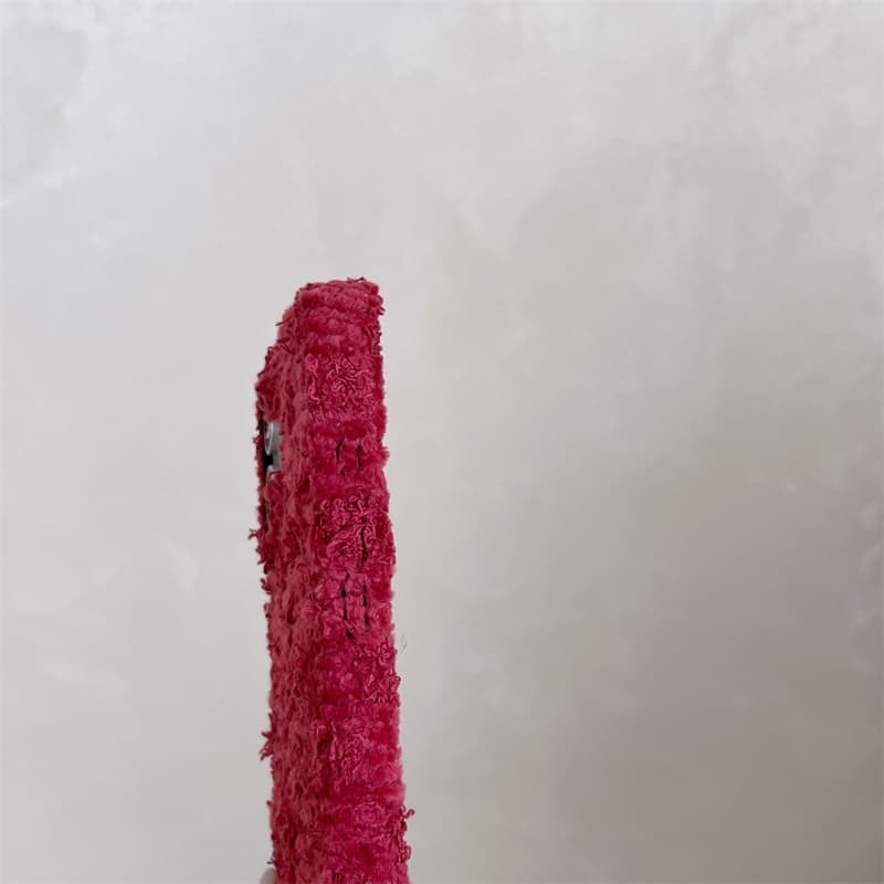 Angora Red Fuzzy Phone Case fo - Apple Iphone 15 Pro Max ulasan dan harga